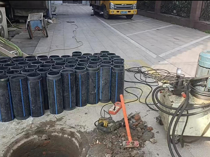 和平PE置换管厂家 DN315置换管 非开挖管短管置换